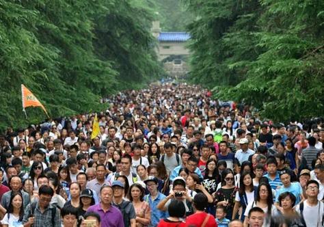 京牌栈北京车牌公户三年五年租赁费用是多少？小白必看详细解读